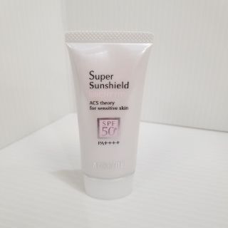 アクセーヌ(ACSEINE)のスーパーサンシールド ブライトフィット SPF50+・PA++++

(日焼け止め/サンオイル)