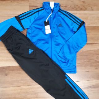 アディダス(adidas)の新品140サイズ、アディダス上下セット￥3900円(ウェア)