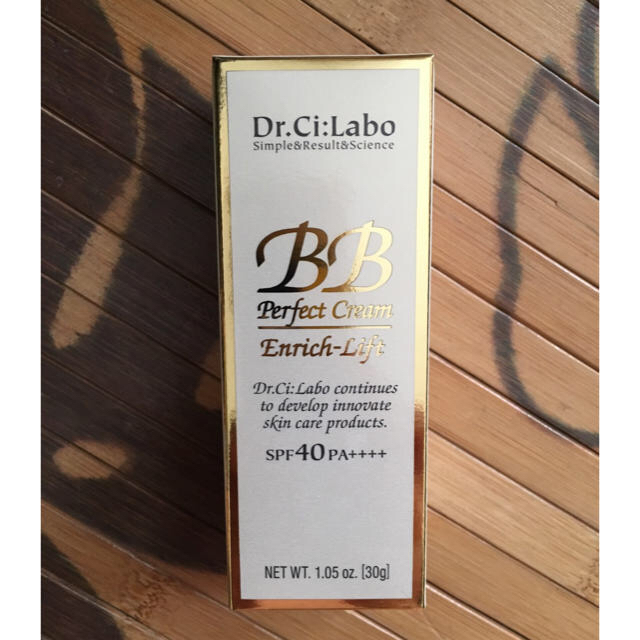 Dr.Ci Labo(ドクターシーラボ)のシーラボ☆BBパーフェクトクリームエンリッチリフト30g☆箱なし発送☆水曜日発送 コスメ/美容のベースメイク/化粧品(BBクリーム)の商品写真