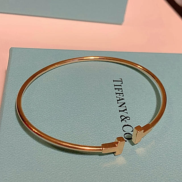 Tiffany & Co. - ティファニー ナローワイヤーブレスレット 最終値下げの通販 by さくら's shop｜ティファニーならラクマ