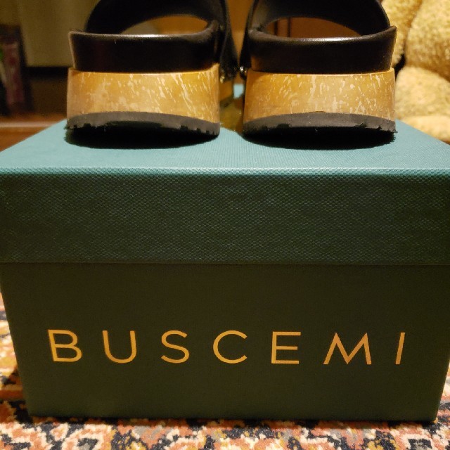 Supreme(シュプリーム)のBUSCEMI ブシェミ　サンダル　40　supreme readymade メンズの靴/シューズ(サンダル)の商品写真