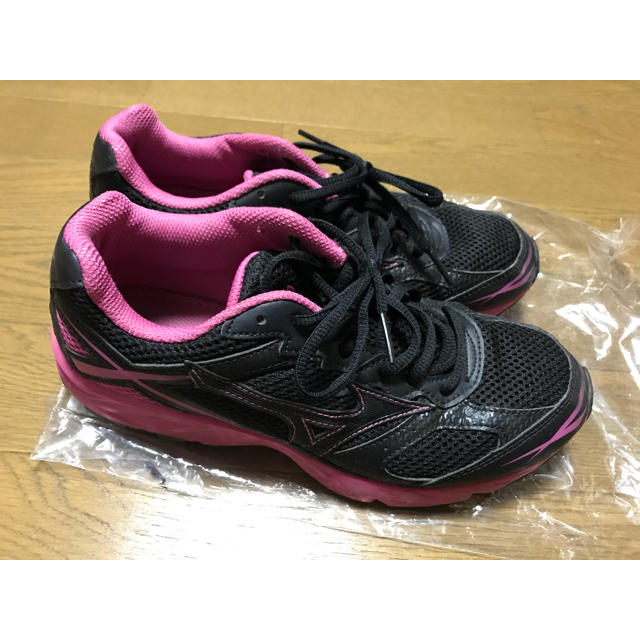 MIZUNO(ミズノ)のmizuno レディースの靴/シューズ(スニーカー)の商品写真