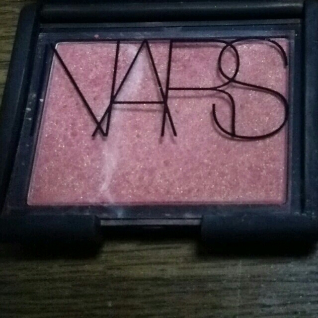 NARS(ナーズ)の数回の使用ナーズチーク コスメ/美容のベースメイク/化粧品(その他)の商品写真