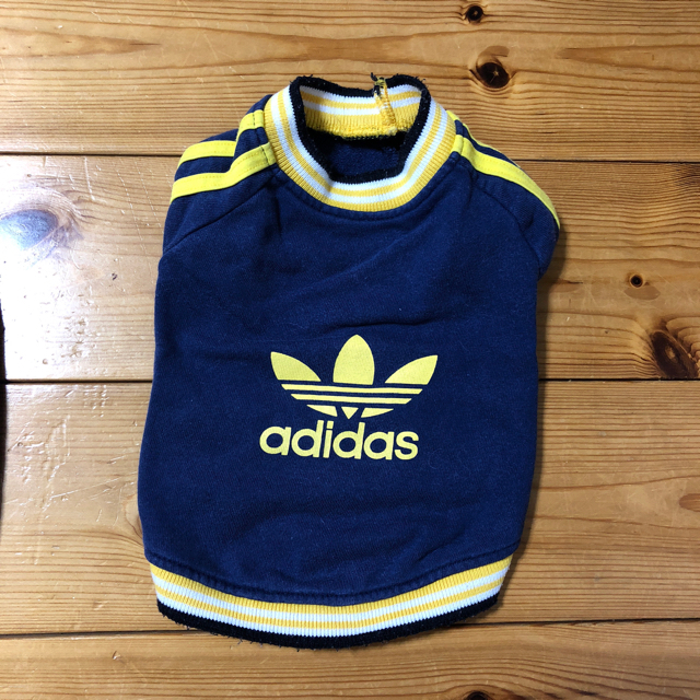 adidas(アディダス)の犬用 服 2枚セット その他のペット用品(犬)の商品写真