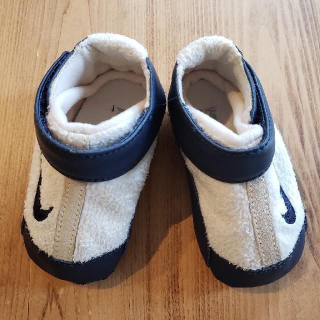 NIKE(ナイキ)のNIKE　ベビーシューズ キッズ/ベビー/マタニティのベビー靴/シューズ(~14cm)(スニーカー)の商品写真