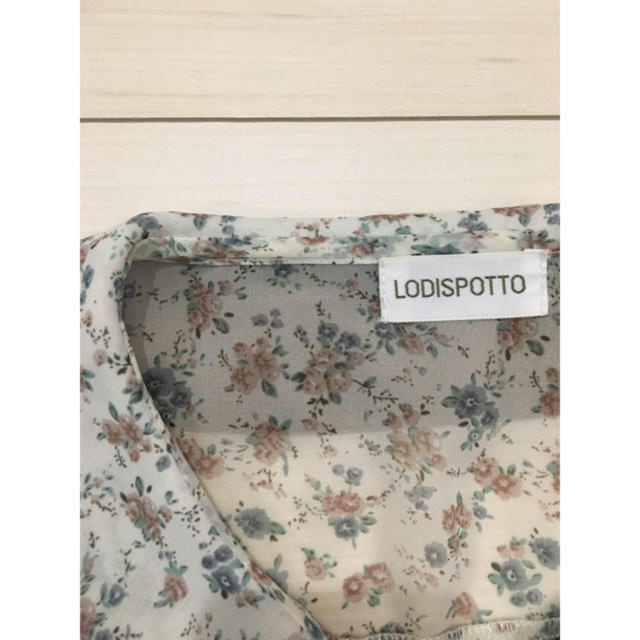 LODISPOTTO(ロディスポット)の美品♡ロディスポット シフォン シャツ ブラウス レディースのトップス(シャツ/ブラウス(長袖/七分))の商品写真