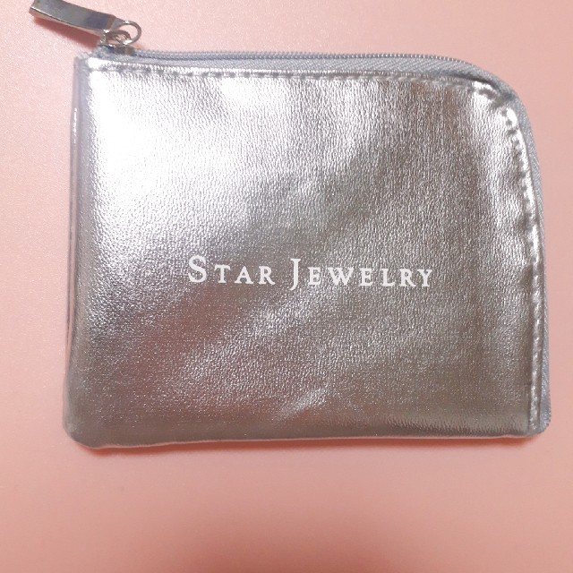 STAR JEWELRY(スタージュエリー)のSTAR JEWETLRY　シルバー　ポーチ(ミニ財布) レディースのファッション小物(財布)の商品写真