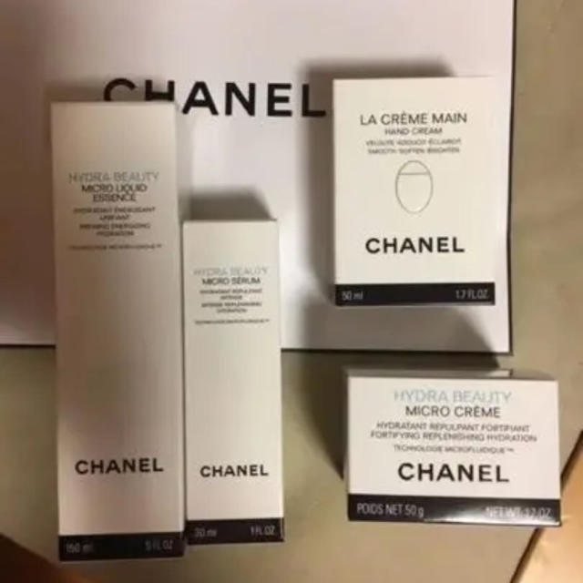 CHANEL(シャネル)のCHANEL イドゥラビューティマイクロセットとハンドクリーム コスメ/美容のスキンケア/基礎化粧品(その他)の商品写真