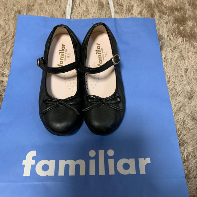 familiar(ファミリア)のファミリア バレーシューズ 黒 19㎝ キッズ/ベビー/マタニティのキッズ靴/シューズ(15cm~)(フォーマルシューズ)の商品写真