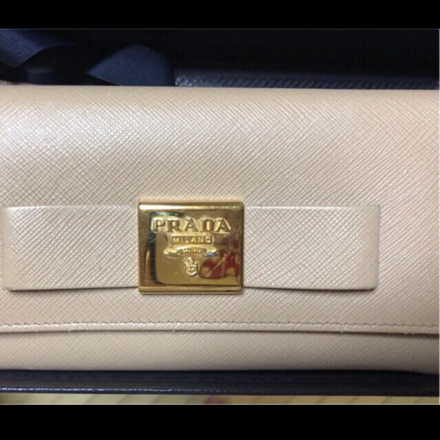独創的 PRADA - 値下げ中!プラダ 財布 サフィアーノ PRADA 財布