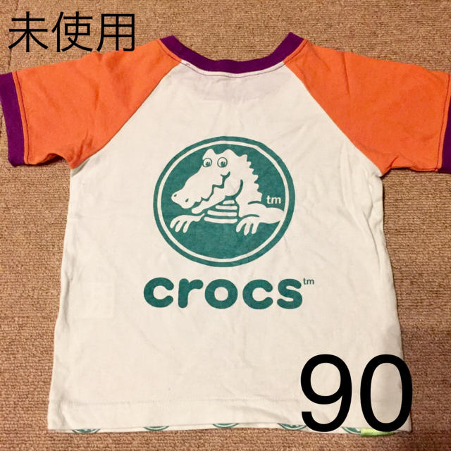 crocs(クロックス)のcrocs クロックス 未使用 Tシャツ 90 キッズ/ベビー/マタニティのキッズ服男の子用(90cm~)(Tシャツ/カットソー)の商品写真