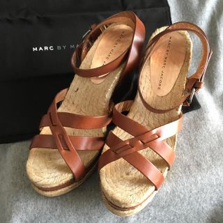 マークバイマークジェイコブス(MARC BY MARC JACOBS)の【新品未使用】マークバイマークジェイコブス  ウェッジソールサンダル(サンダル)