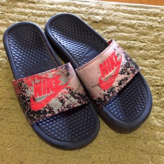 ナイキ(NIKE)のNIKEベナッシ(サンダル)