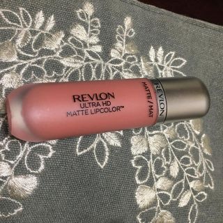 レブロン(REVLON)のREVLON ウルトラHDマットリップカラー 1度試し塗りのみ レブロン(リップグロス)