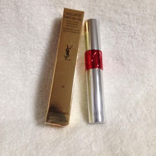 イヴサンローランボーテ(Yves Saint Laurent Beaute)のイヴサンローラン ヴォリュプテ ティントインオイル 15(リップグロス)