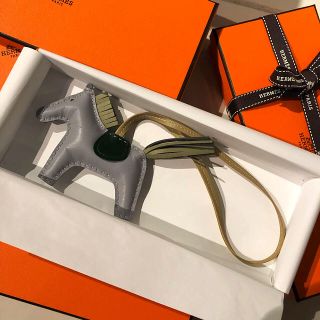 エルメス(Hermes)のHERMES エルメス 新品未使用 ロデオ pm ブルーグラシエ(バッグチャーム)