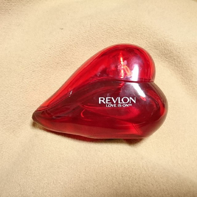 REVLON(レブロン)のRevlon レブロン ラブイズオン 香水  LOVE IS ON オードトワレ コスメ/美容の香水(香水(女性用))の商品写真