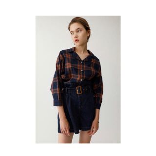 マウジー(moussy)のmoussy ブラウス(シャツ/ブラウス(長袖/七分))