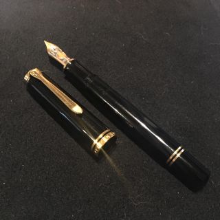 ペリカン(Pelikan)の早いもの勝ち！ペリカン 万年筆 スーべレーン M1000 F字 PF刻印 黒軸(ペン/マーカー)