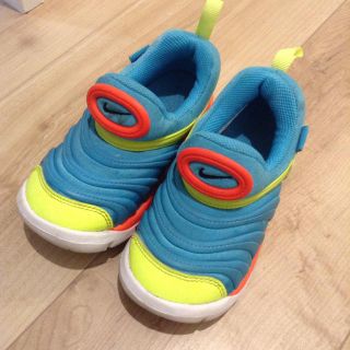 ナイキ(NIKE)のナイキ dynamo マルチカラー 15㎝(スニーカー)