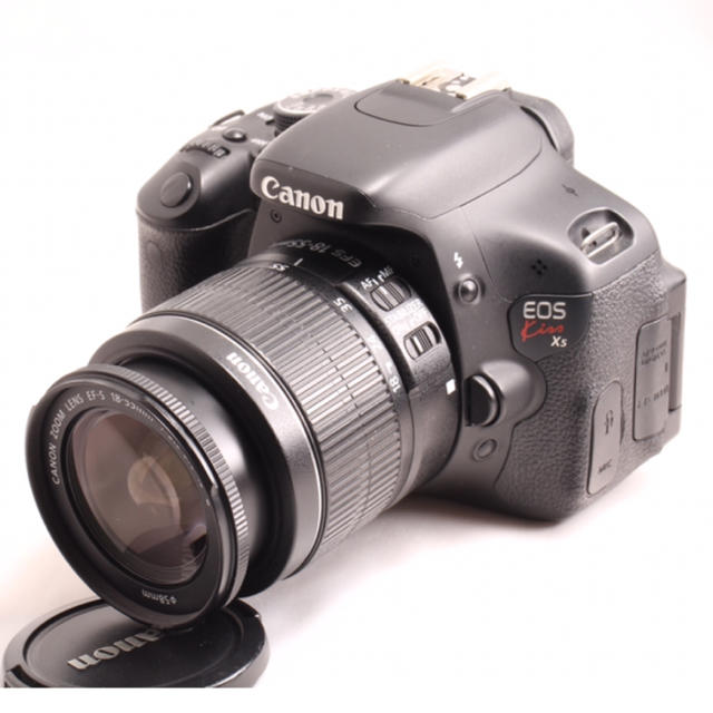 Canon(キヤノン)の❤️自撮りもらくらく❤️Canon Eos Kiss X5 レンズキット スマホ/家電/カメラのカメラ(デジタル一眼)の商品写真