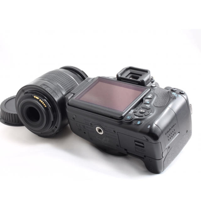 Canon(キヤノン)の❤️自撮りもらくらく❤️Canon Eos Kiss X5 レンズキット スマホ/家電/カメラのカメラ(デジタル一眼)の商品写真