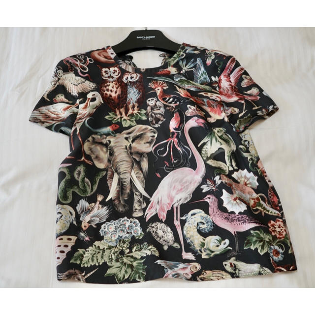 しろ様専用】Valentino ヴァレンティノ シルクトップス XS しろ様専用】Valentino ヴァレンティノ シルクトップス XS