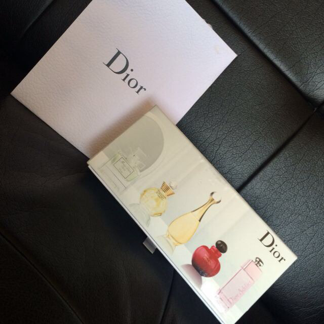 Dior - ♡免税店 Dior 香水セット♡の通販 by ちい☆'s shop｜ディオールならラクマ