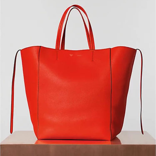 期間限定送料無料】 celine - セリーヌ カバ ファントム トートバッグ
