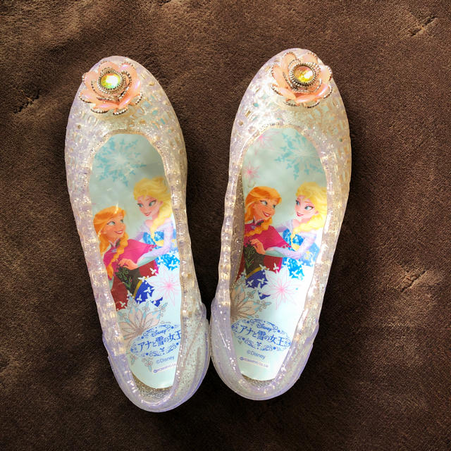 Disney(ディズニー)のアナ雪 ｻﾏｰｻﾝﾀﾞﾙ （18cm）ﾗﾒ キッズ/ベビー/マタニティのキッズ靴/シューズ(15cm~)(サンダル)の商品写真