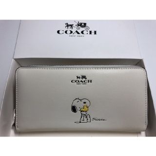 スヌーピー(SNOOPY)の新品未使用品★コーチ スヌーピー限定コラボ長財布 F53773 ホワイト(財布)