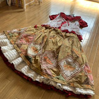 カネコイサオ(KANEKO ISAO)の籠盛りチェリー🍒豪華刺繍パッチワークスカート ワンダフルワールド(ロングスカート)