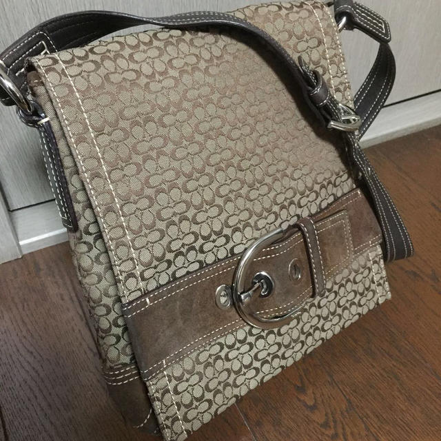 COACH(コーチ)の私様専用★バック シグネチャー コーチ レディースのバッグ(ショルダーバッグ)の商品写真