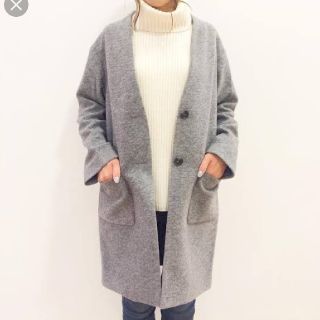 ユニクロ(UNIQLO)のUNIQLO【ウールブレンドビッグシルエットノーカラーコート】グレーSサイズ(チェスターコート)