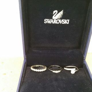 スワロフスキー(SWAROVSKI)のスワロフスキー　銀色指輪　リング3点セット(リング(指輪))