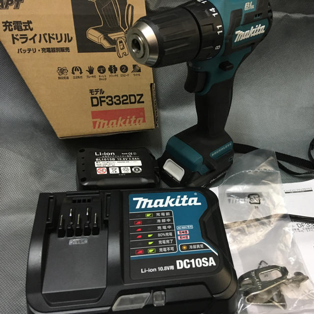 Makita - マキタ 10.8V充電式ドリルドライバー DF332D 美品セットの通販 by Dontaro0820's shop｜マキタ