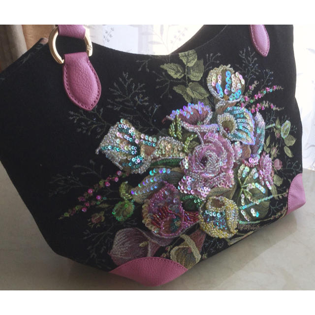 M'S GRACY(エムズグレイシー)のシンクビー 🌸華やか薔薇刺繍 ハンドバッグ 二次会パーティに極美品 レディースのバッグ(ハンドバッグ)の商品写真
