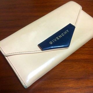 ジバンシィ(GIVENCHY)のGIVENCHY長財布(財布)