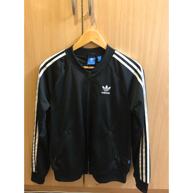 adidas originals ジャージ