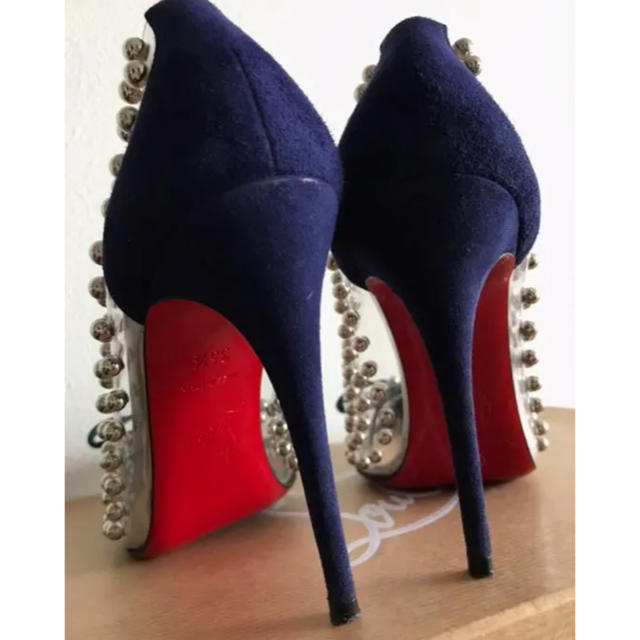 Christian Louboutin(クリスチャンルブタン)のルブタン クリアスタッズパンプス レディースの靴/シューズ(ハイヒール/パンプス)の商品写真