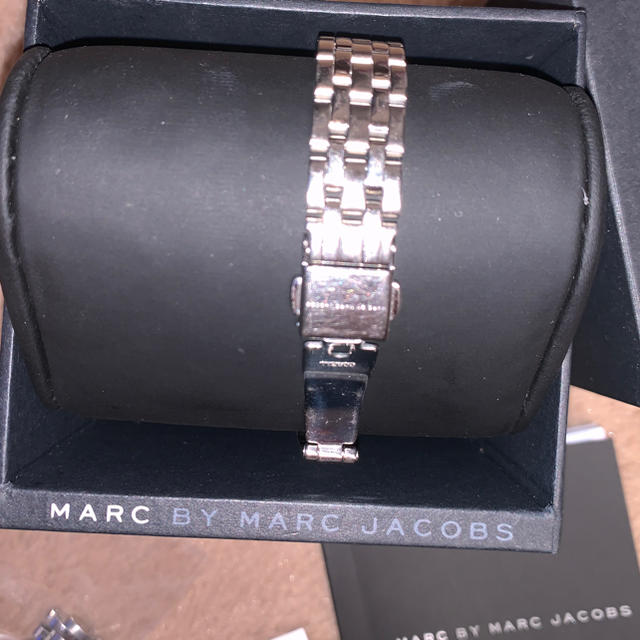 MARC BY MARC JACOBS(マークバイマークジェイコブス)のマークバイマークジェイコブスの腕時計 レディースのファッション小物(腕時計)の商品写真