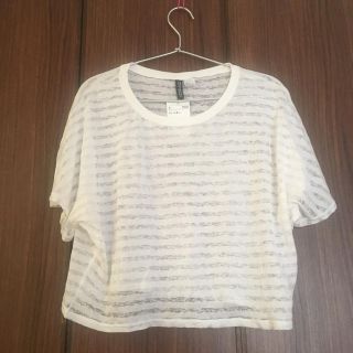 エイチアンドエム(H&M)の【H&M】白トップス/カットソー/Tシャツ/S(カットソー(半袖/袖なし))