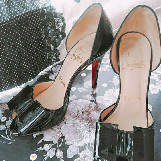 クリスチャンルブタン(Christian Louboutin)のクラスチャンルブタン♡エナメルピンヒール(ハイヒール/パンプス)