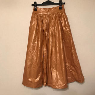 アメリヴィンテージ(Ameri VINTAGE)のameri vintage エナメル地 ロングスカート(ロングスカート)