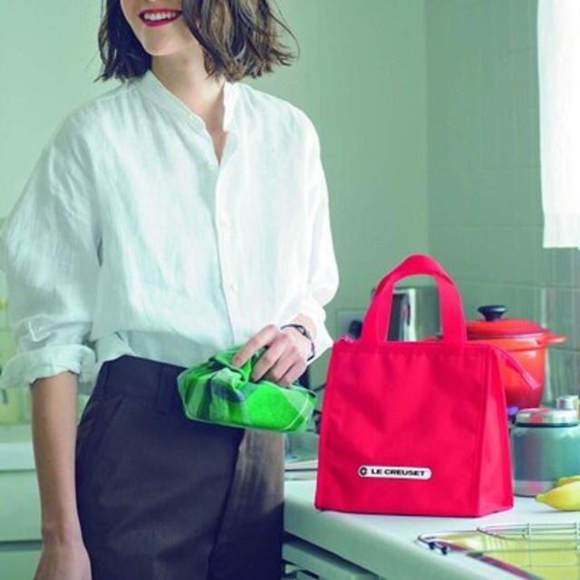 LE CREUSET(ルクルーゼ)の送料込み♡ル・クルーゼの保冷バッグ♡新品未使用♡ インテリア/住まい/日用品のキッチン/食器(弁当用品)の商品写真