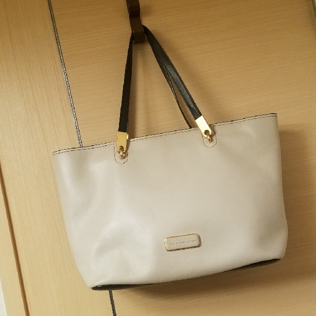 美品 MARC BY MARC JACOBS レザートートバッグ