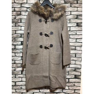 バーバリーブルーレーベル(BURBERRY BLUE LABEL)のブルーレーベルクレストブリッジ★フードラクーンファーダッフルニットコート(ニットコート)