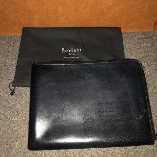 BERLUTI(クラッチバッグ)のフリマアイテム一覧 BERLUTI(クラッチバッグ)のフリマアイテム一覧