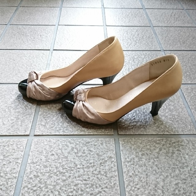 POOL SIDE(プールサイド)のさくらんぼ様専用 プールサイド ラウンドトゥ パンプス レディースの靴/シューズ(ハイヒール/パンプス)の商品写真