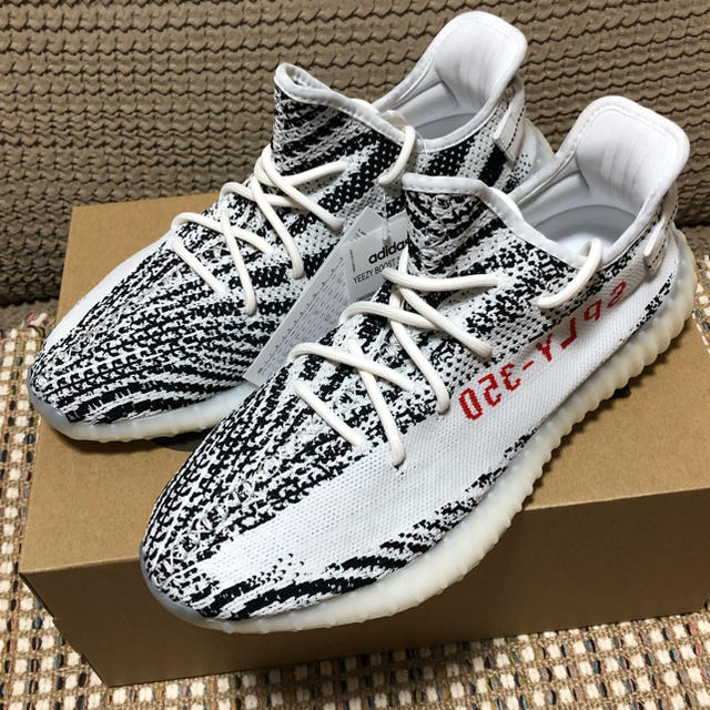 adidas(アディダス)の28.5cm yeezyboost 350 V2 zebra  メンズの靴/シューズ(スニーカー)の商品写真